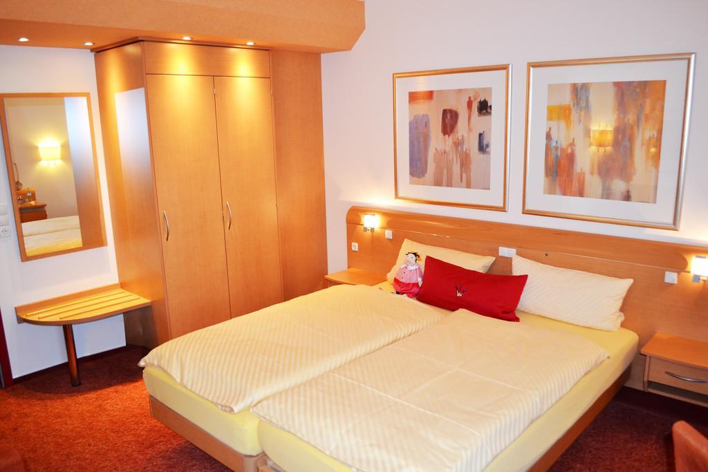 Landhotel Witte-Koenig Garrel Ruang foto