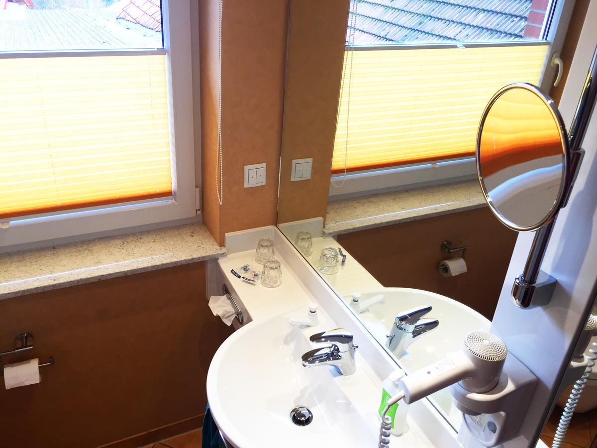 Landhotel Witte-Koenig Garrel Bagian luar foto